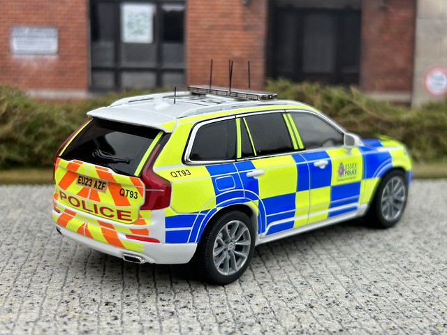 1/43 Volvo XC90 Essex Police Traffic Car