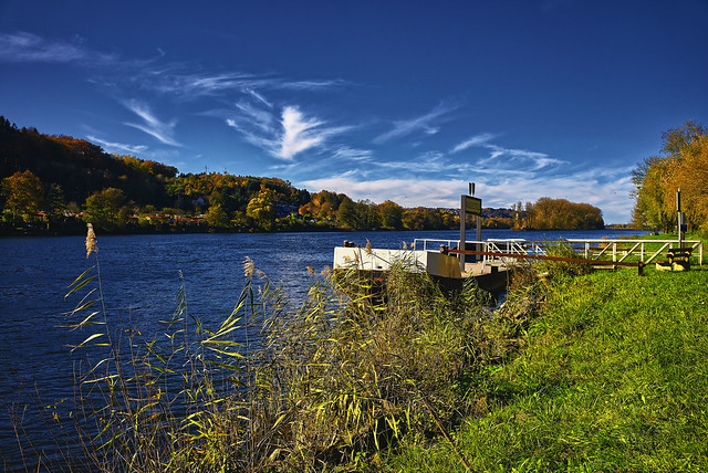 Die blaue Donau im Herbst