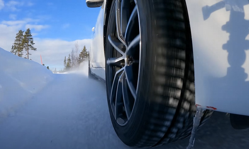 Snow-Tire (6)