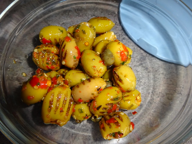 Grilled and pickled olives 👈😀👉 Gegrillte eingelegte Oliven