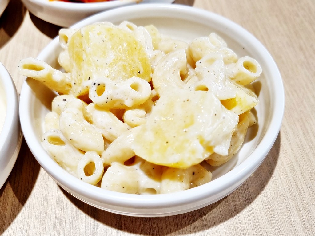 Gamja Makaloni Saelleodeu / Potato & Macaroni Pasta Salad