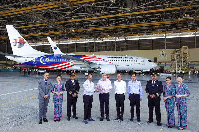 malaysia airlines b737-8 launch