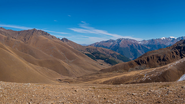 View from Muhu Pass (2 764) to the east, towards Mount Elbrus (5 642 m)