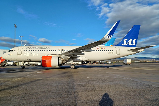 Scandinavian Airlines (LN-RGM)