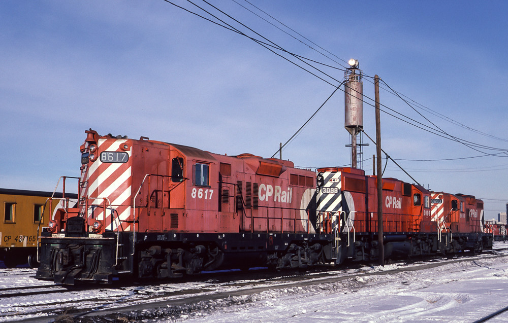 CP 8617 +2 Edmonton AB November 29 1986.jpg