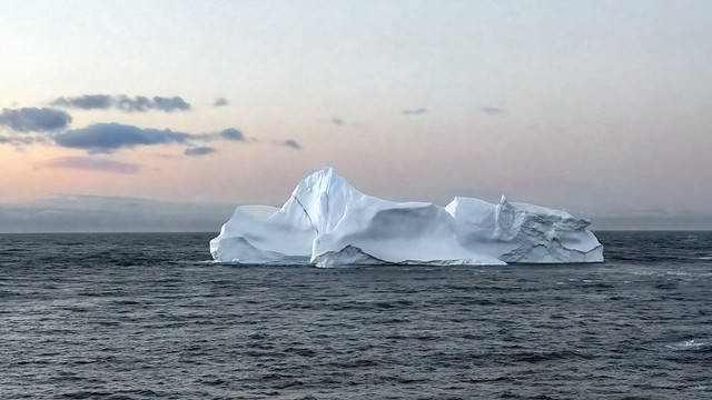 Dawn iceberg