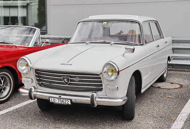 Peugeot 404 1960-1975 in Bleienbach 29.10.2023 4079