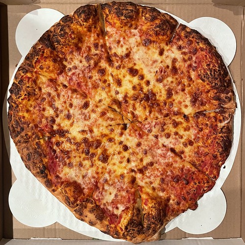 Pizza Shark Harwich, Massachusetts
★★★☆☆