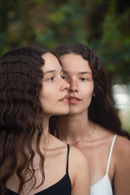 Twins - Giulia e Marina Borges.