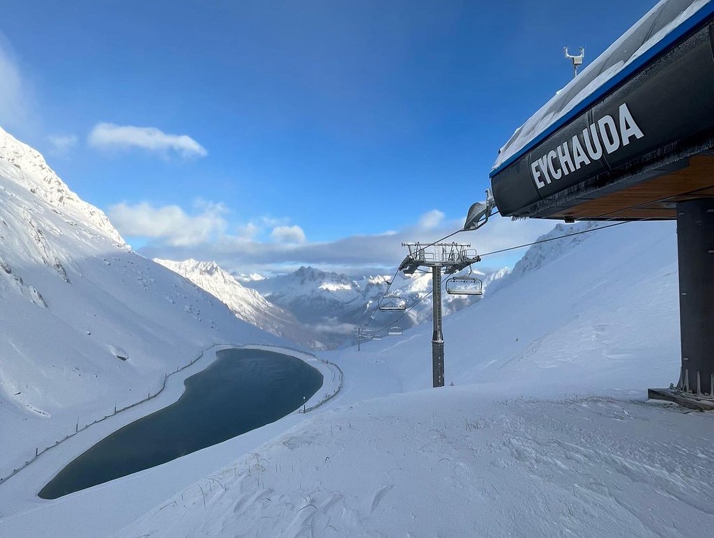 南法阿爾卑斯山的布里昂松塞爾騎士谷滑雪度假村。照片來源：擷取自Serre Chevalier Vallée Briançon社群平台《X》