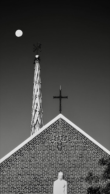Moonrise over Eames-designed church.