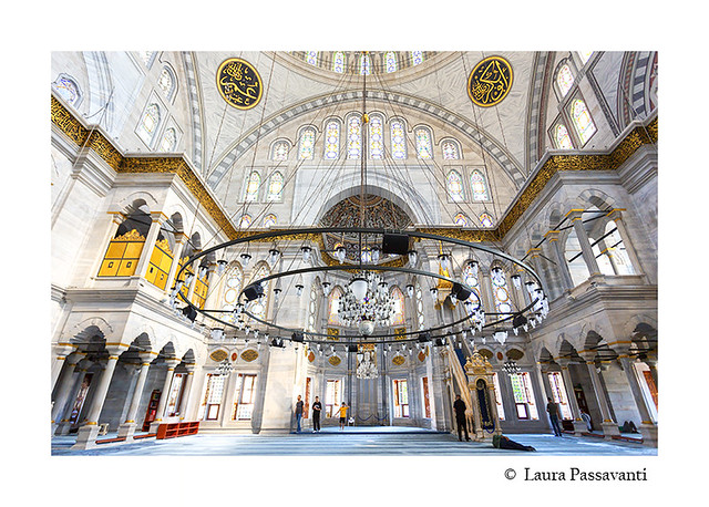 Nuruosmaniye Camii, Istanbul