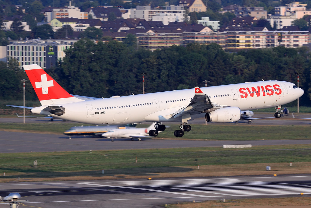 Swiss  Airbus A330-343E HB-JHJ