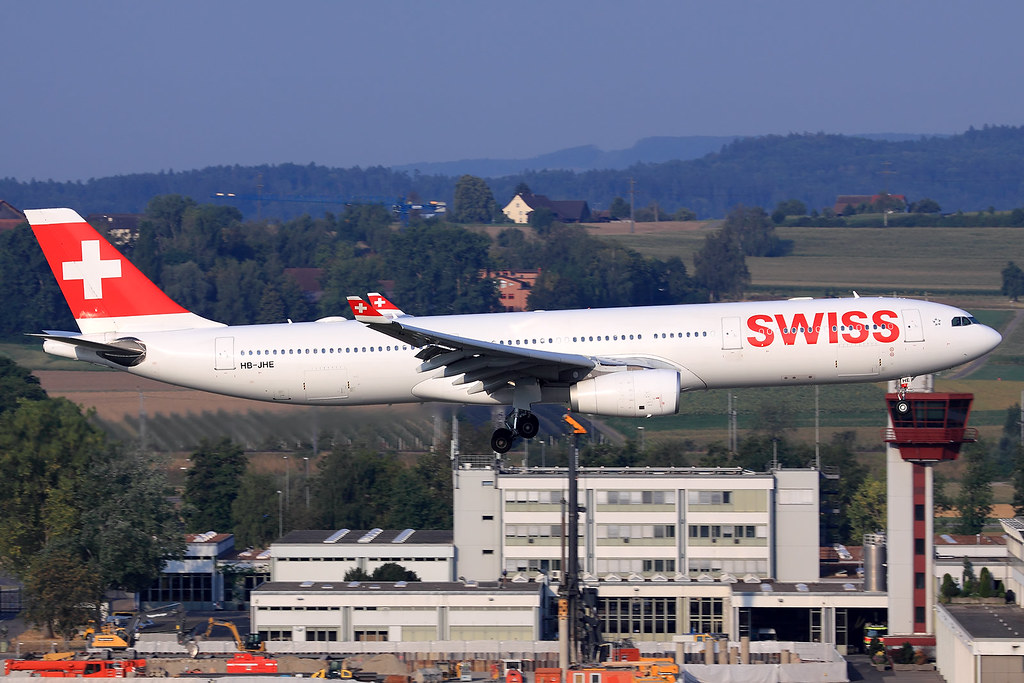 Swiss  Airbus A330-343E HB-JHE