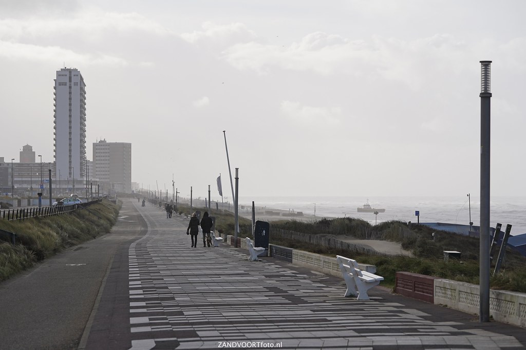 DSC09546ZANDVOORTfoto_nl - Life at the beach November 2023