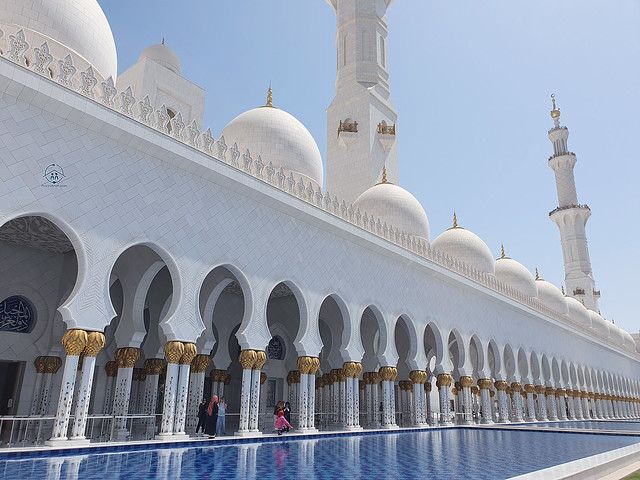 abu dhabi Sheikh Zayed grand mosque water