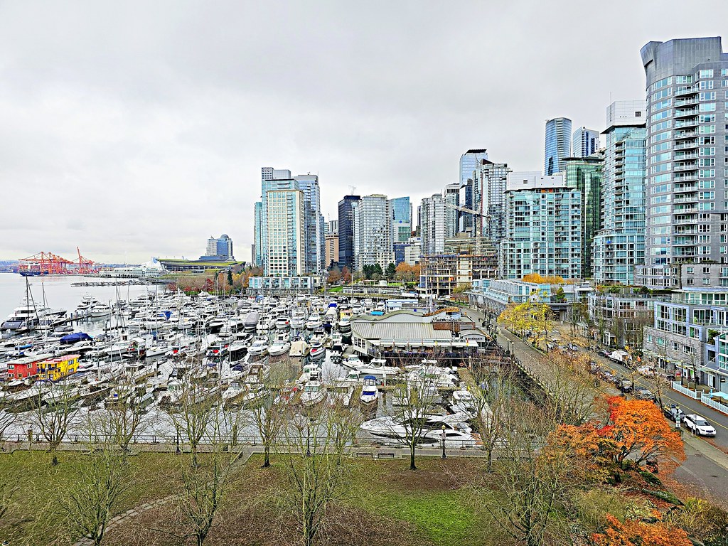 Coal Harbour and the Downtown Waterfront