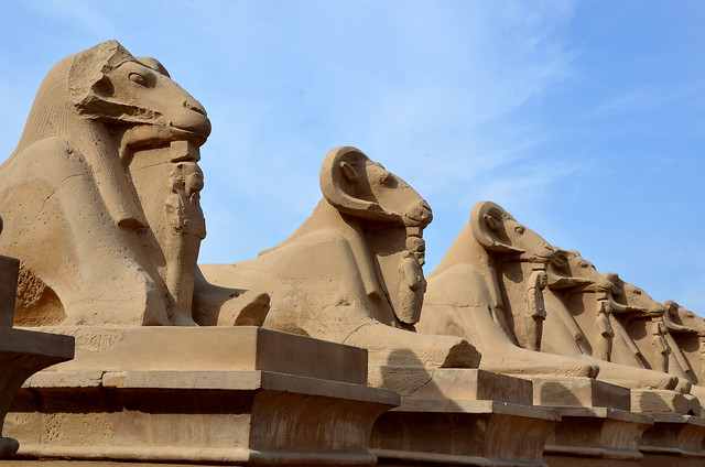 Allée de statues d'Amon à tête de bélier, Karnak