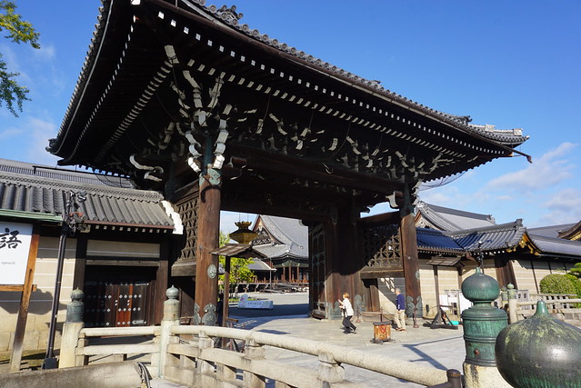 Nishi-Hongan-ji, Kyoto : Porte Mikagedo