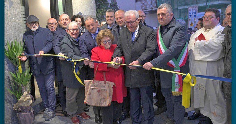 Roscigno, rinnovati i locali della Sede della Banca Monte Pruno. Centinaia  di persone all'inaugurazione