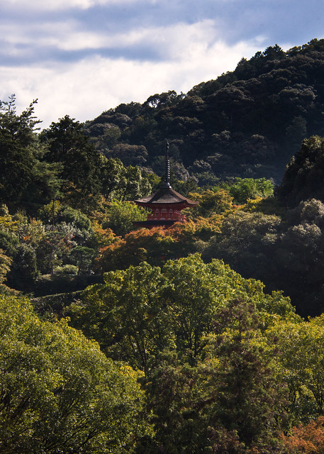 Koyasu Pagoda in the vicinity of Kiyomizu-dera (1519)