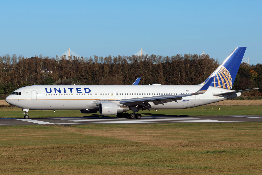 N652UA United Airlines Boeing 767-332(ER)(WL) at Edinburgh Turnhouse Airport on 22 October 2023