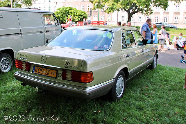 1986 Mercedes-Benz 260 SE W126