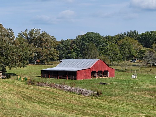 barn and farm scene near Tye River, Virginia 
