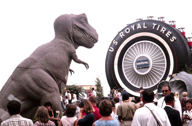 Sinclair Dinoland & Uniroyal Giant Tire Ferris Wheel - New York World's Fair, 1965