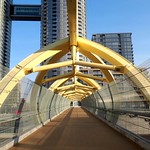 giant yellow bridge at cityplay Toronto, great for selfies in Toronto, Canada 