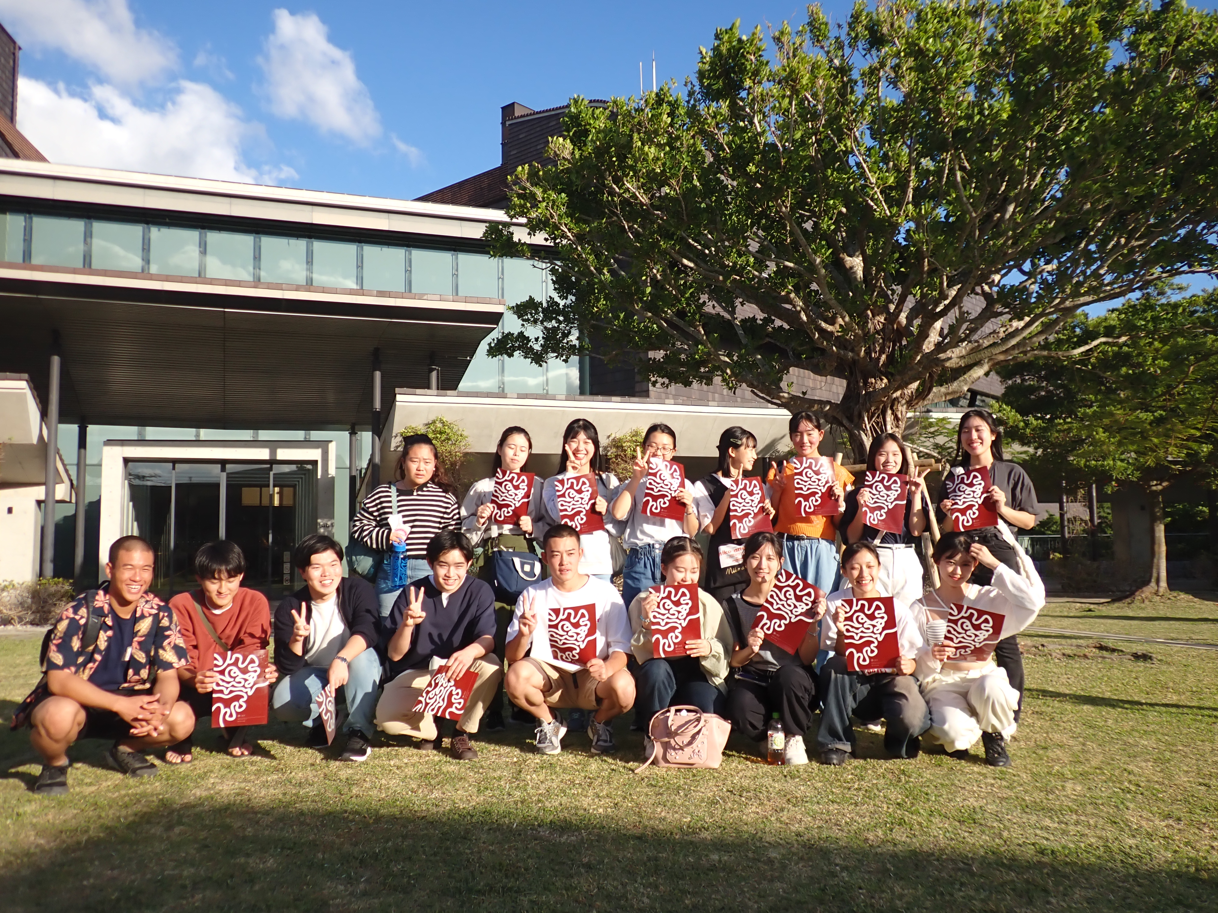 Fukuoka Prefectural Shuyukan High School students visited OIST