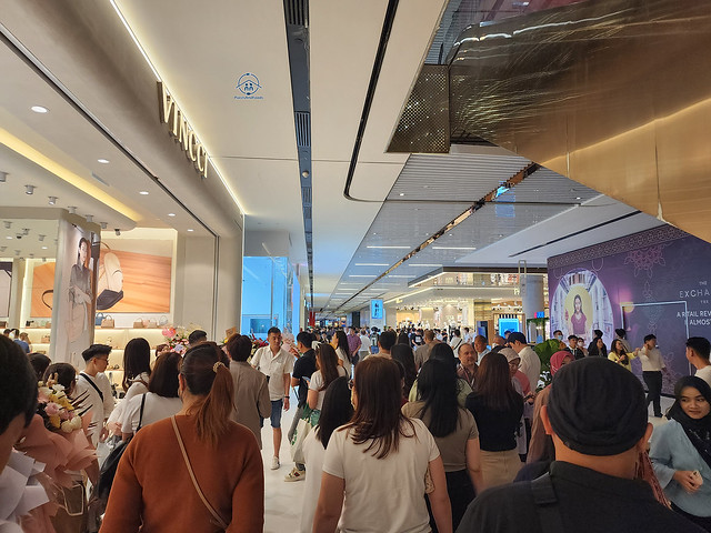 the Exchange TRX Shopping Mall full house