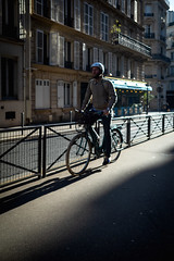 2023_Paris_Radfahrer_Schatten