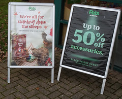 Christmas Advertising, Pets at Home Retail Park, Cwmbran 30 November 2023
