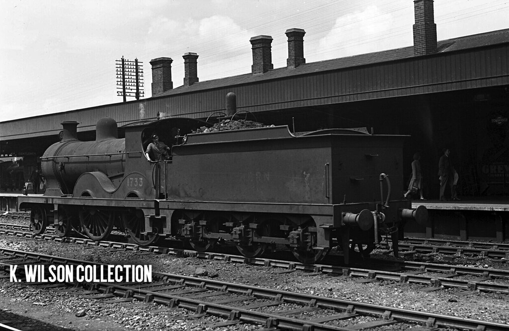 Secr R Class Ex-SECR D Class No. 1733 at Tonbridge c.1947 | A glass negat… | Flickr