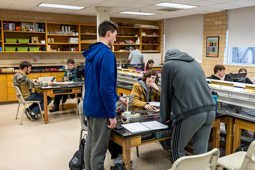 Physics Lab-0940 | by geneva.college