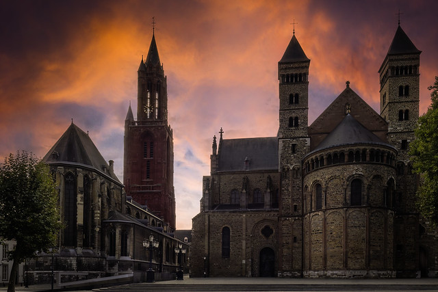 Sint-Janskerk en Basiliek van Sint Servaas  - Maastricht  (Bewerkt)