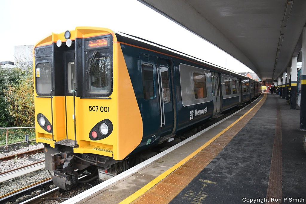 507001 West Kirby [231202k065] | EMU train 507001 on platfor… | Flickr