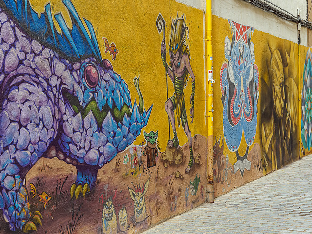 Local Valencian Wall Art (Side Street) (Panasonic Lumix  LX100-II)