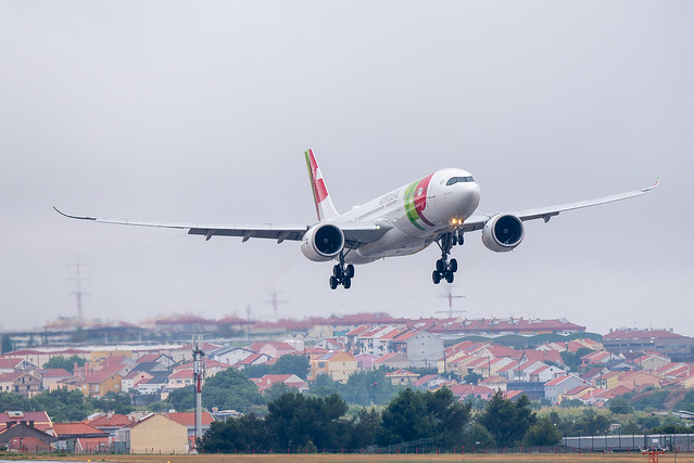 TAP Portugal Airbus A330-941 CS-TUR