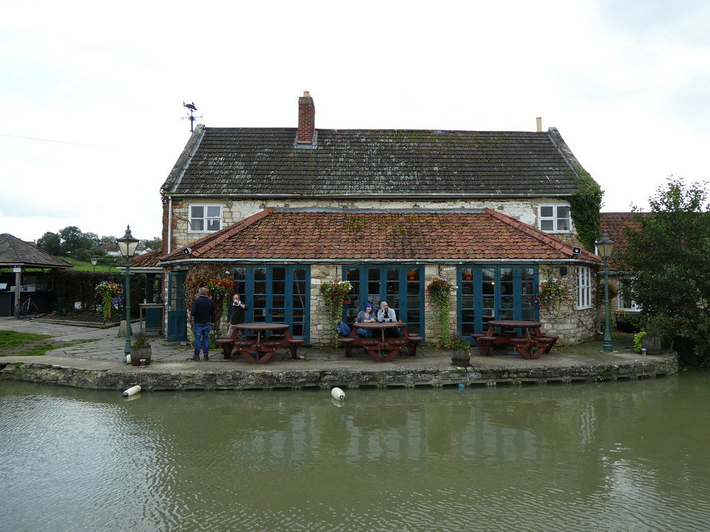 Barge Inn, Seend