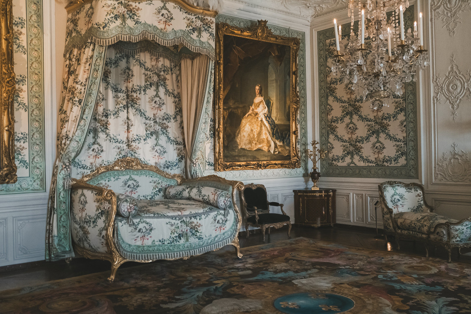 Chateau_de_Versailles-3