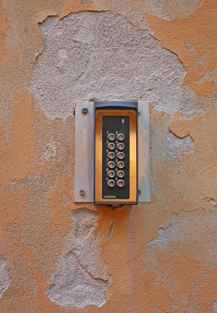 New Buzzer, Old Wall