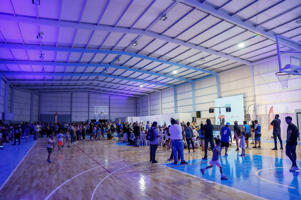 2023-12-4 PRENSA: Uñac inauguró el Polideportivo y techado del Club Del Bono