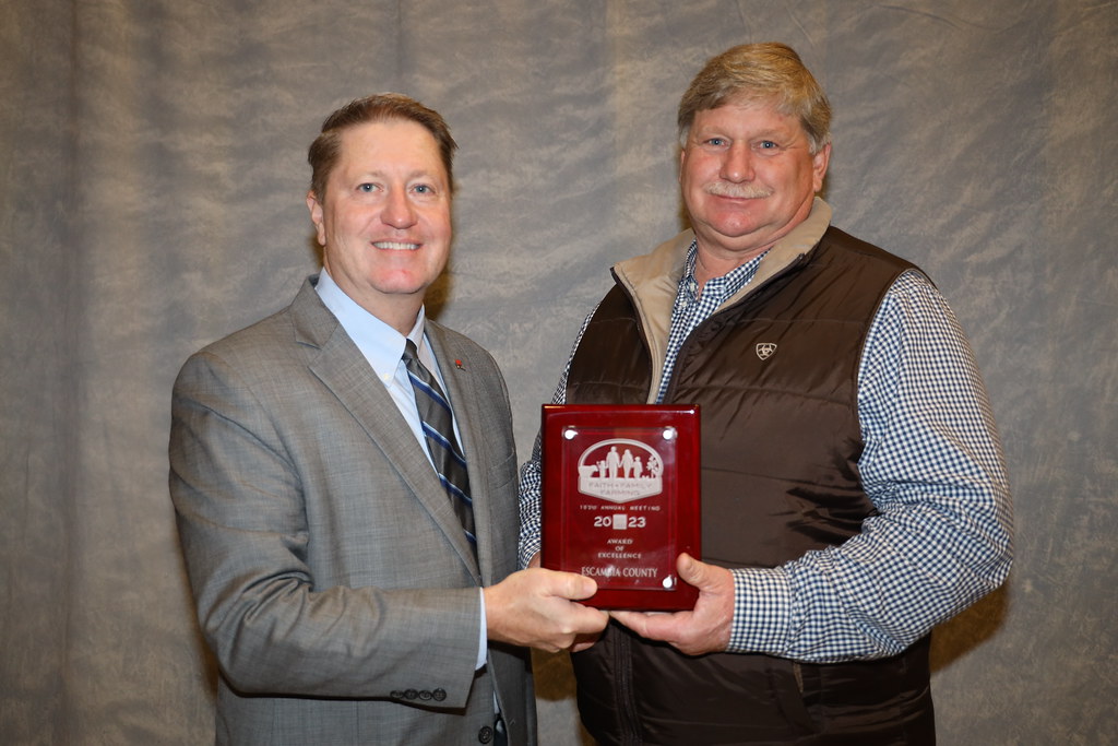 Local Farmers Federation Earns Award of Excellence
