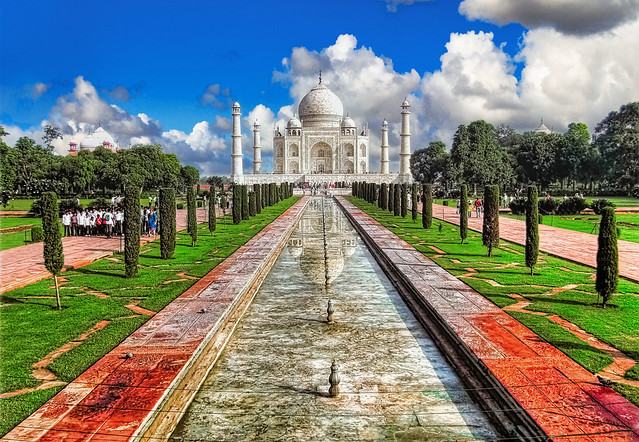 Agra IND - Taj Mahal 17