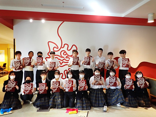 Koshi Kaedenomori Junior High School Students Visited OIST