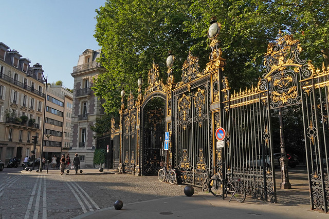Place du Général Brocard - Paris (France)