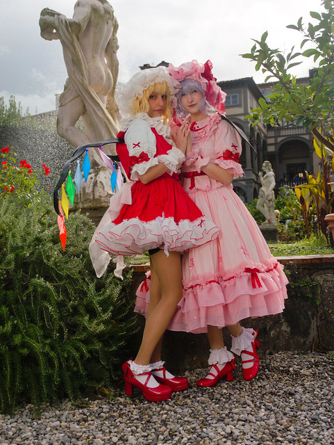 Lucca Comics And Games 2023 - Friday - Palazzo Pfanner - Remilia & Flandre - Touhou Project - Bitterin.Exe & Estherlipofago -2023-11-03 P1350106