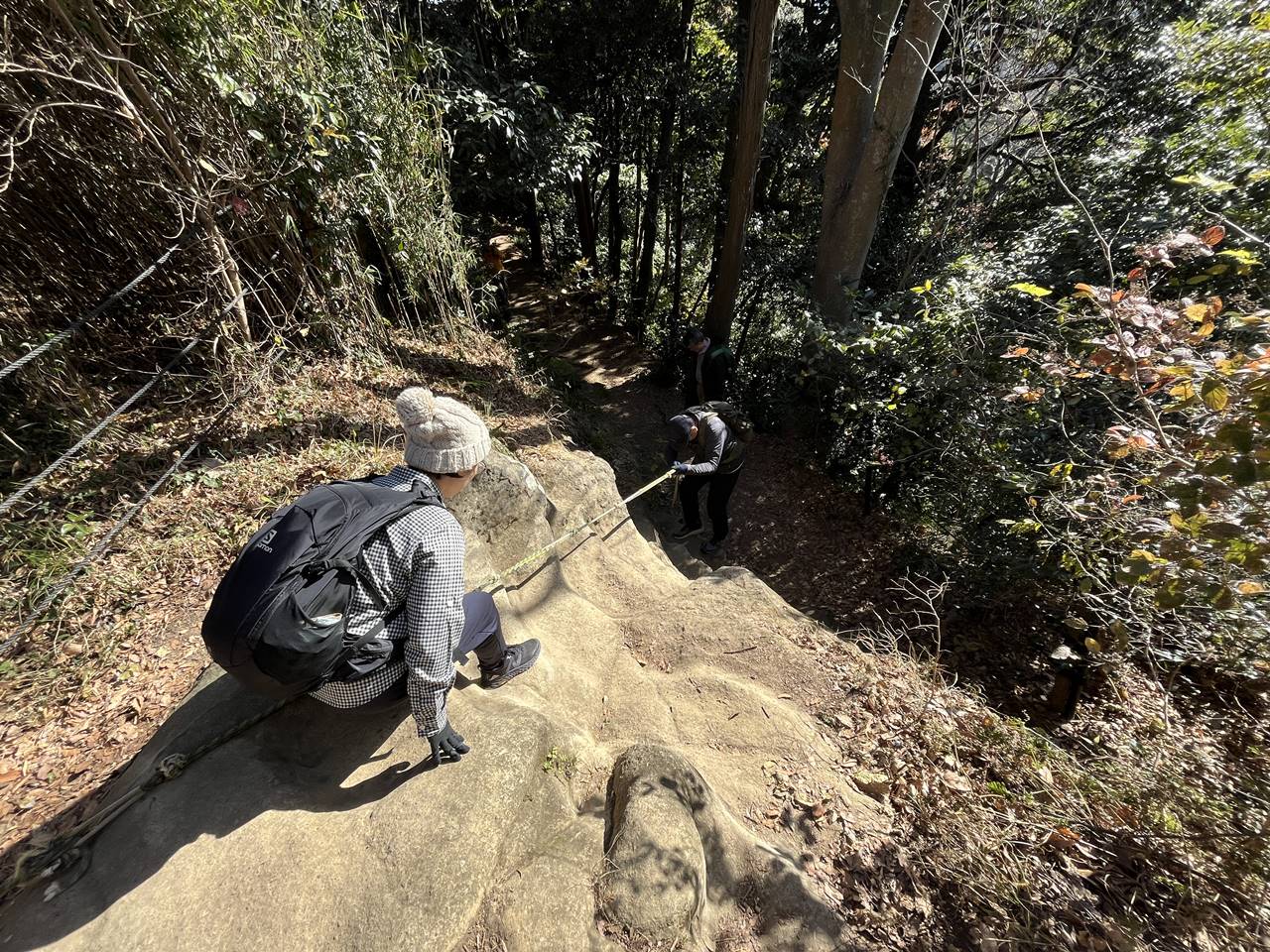 鎌倉アルプス・天園ハイキングコースの岩場